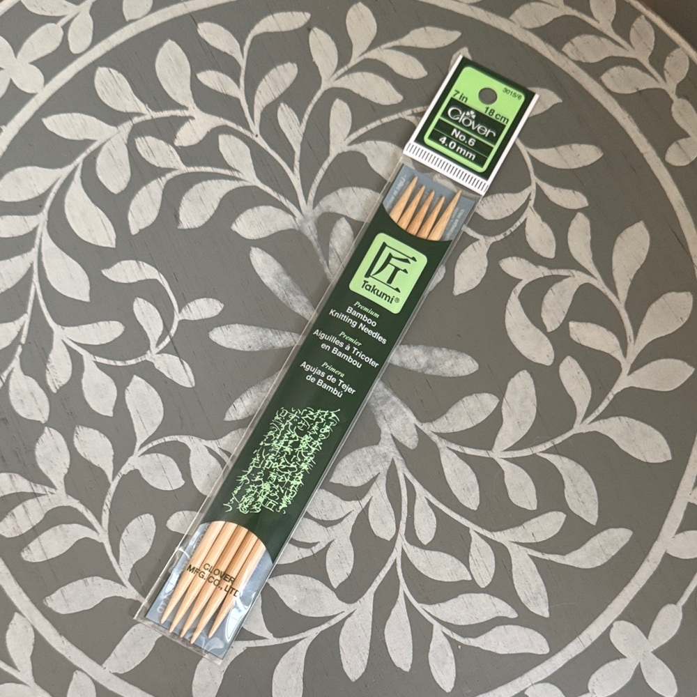 Takumi Clover Bamboo Double Point Knitting Needles Sz #6, 7”